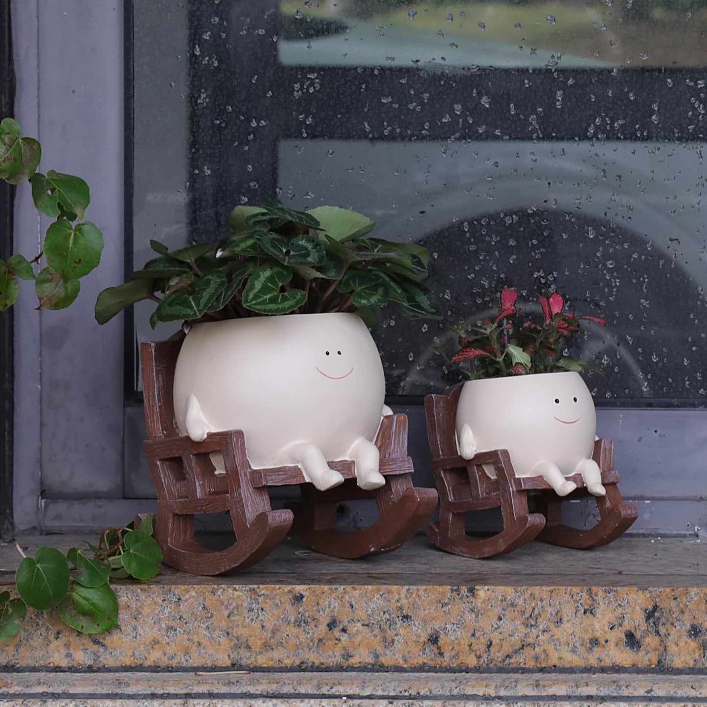 Pebblie Family Plant Pot